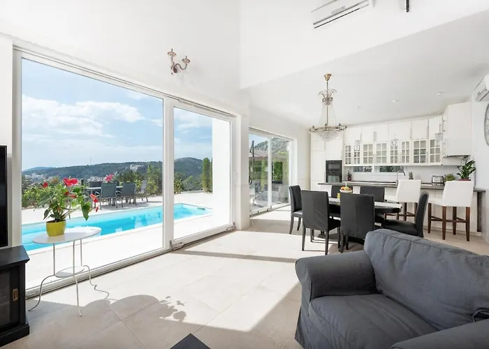 ヴィラ Luxury With A Swimming Pool Hvar - 15992