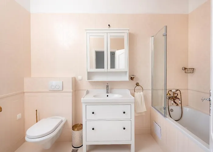 Luxury With A Swimming Pool Hvar - 15992 フヴァル