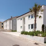 Luxury With A Swimming Pool Hvar - 15992 Хвар